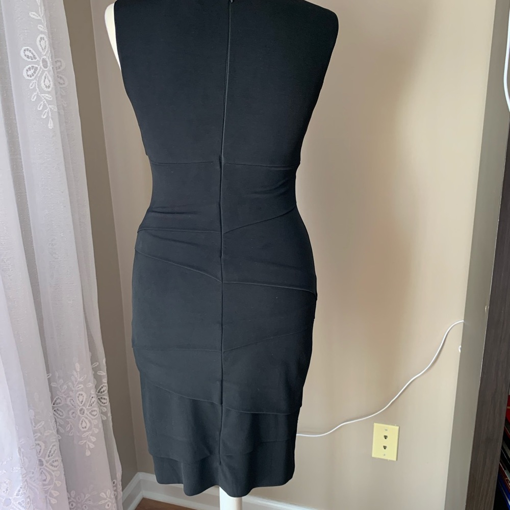 Dress - Picture 7 of 7